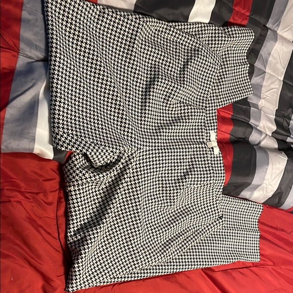 Houndstooth Patterned Pants . - Picture 1 of 3